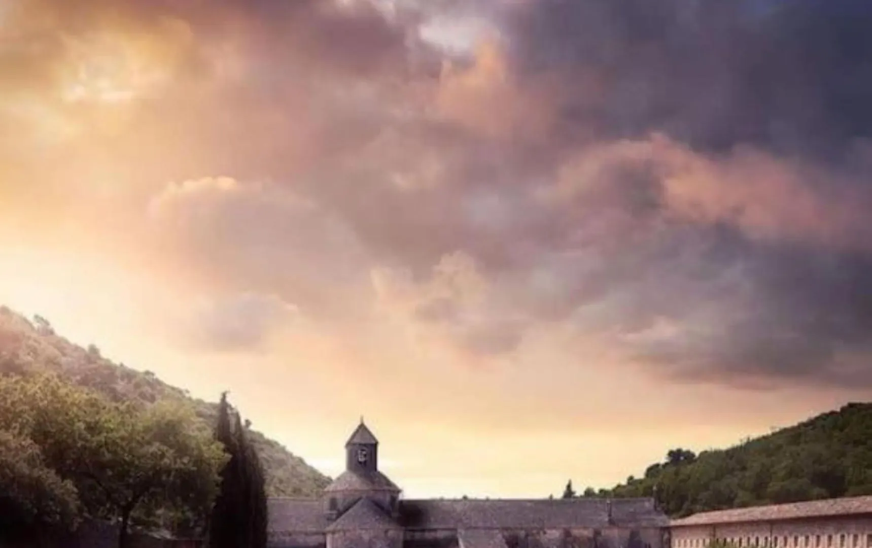 Les Dentelles Du Ventoux - Gite Avec Piscine Aubignan